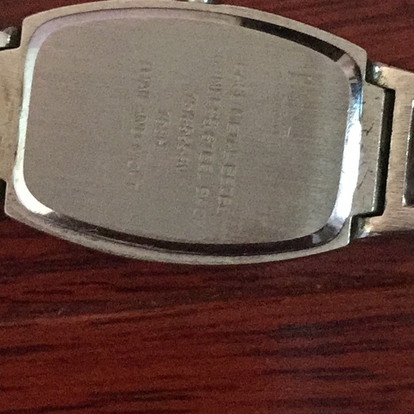 Armitron Ladies Watches - Picture 6 of 6